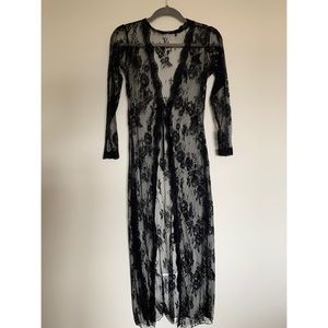 Lace robe